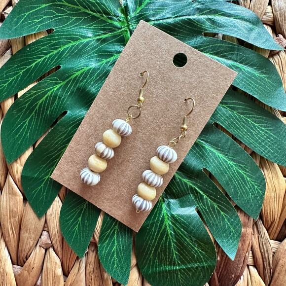 BOGO FREE BEADED BOHO EARRINGS DANGLY - Picture 5 of 5